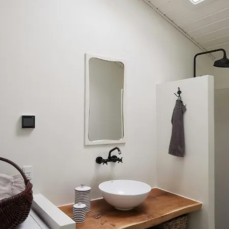 Unique In With Sea View بيت للعطل